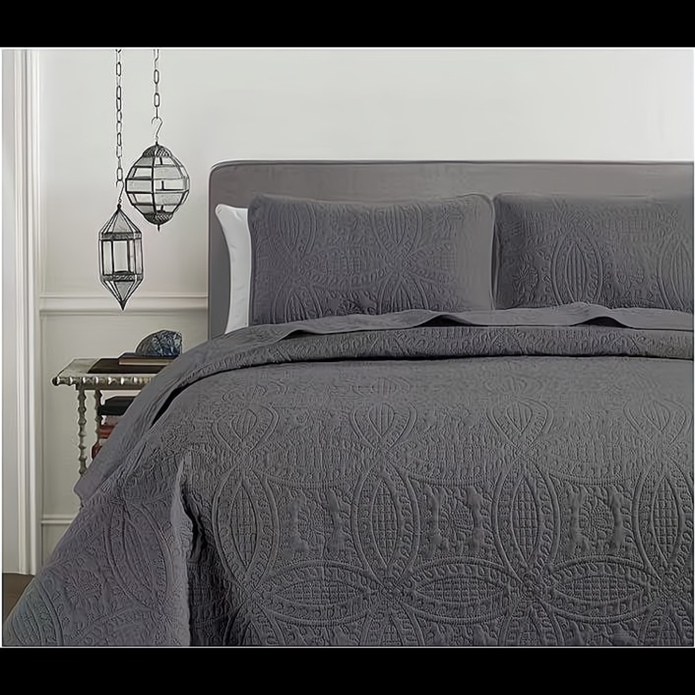 3 pieces brand new quilt set